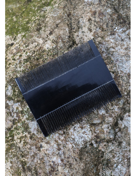 Medieval double-sided comb, cow horn