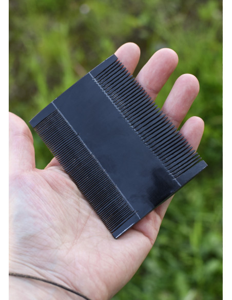 Medieval double-sided comb, cow horn