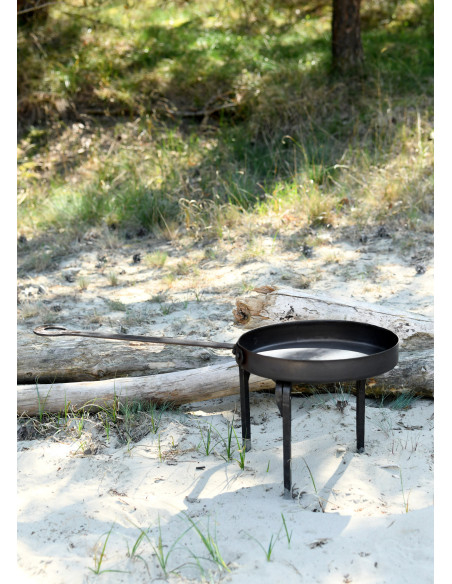 Medieval tripod type kitchen support,...