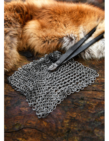 Chainmail shirt 20 x 20 cm. rings 8 mm.