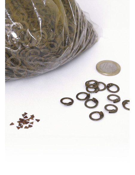 1 kg. bag of flat rings, 8 mm diameter.