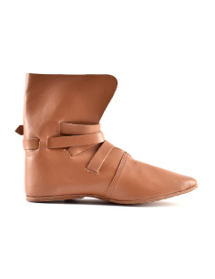 Late Medieval Shoes with Buckle Closure 2