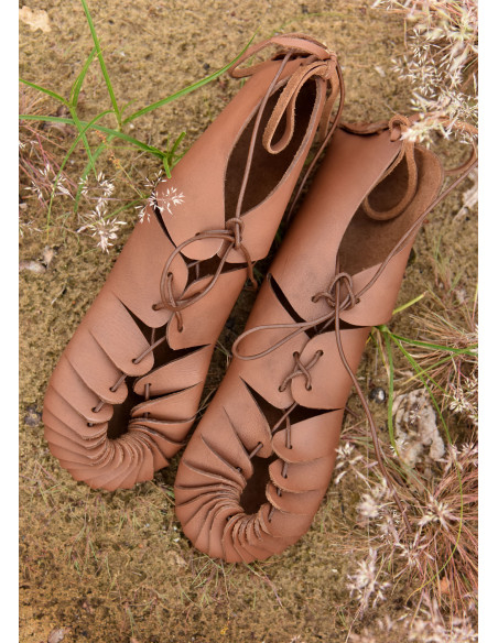Brown leather Roman sandals with lace... Brown leather Roman sandals with lace...