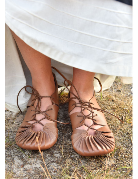 Brown leather Roman sandals with lace... Brown leather Roman sandals with lace...