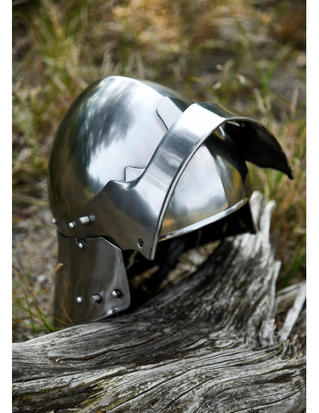 Functional German headpiece, year 1480