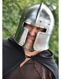 Functional Italian barbuta, year 1440