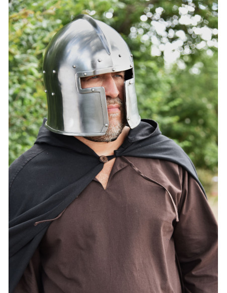 Functional Italian barbuta, year 1440