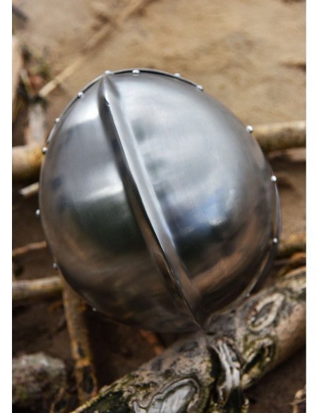 Functional Italian barbuta, year 1440