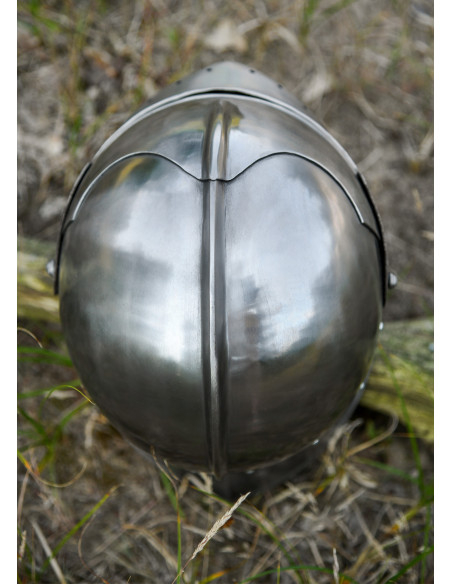 Medieval headpiece with visor, year 1490