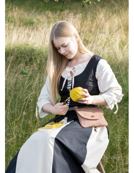 Leather bag with belt loops, square... Leather bag with belt loops, square...