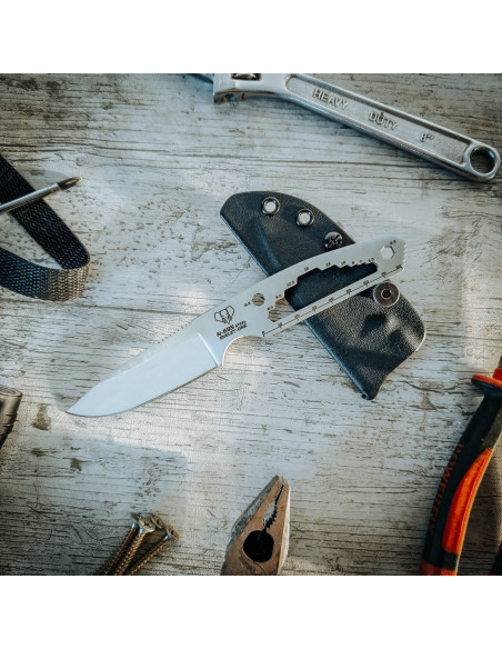 Skelet-one Survival Knife