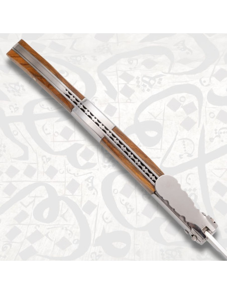 Arab pocket knife from the Seda Amber...